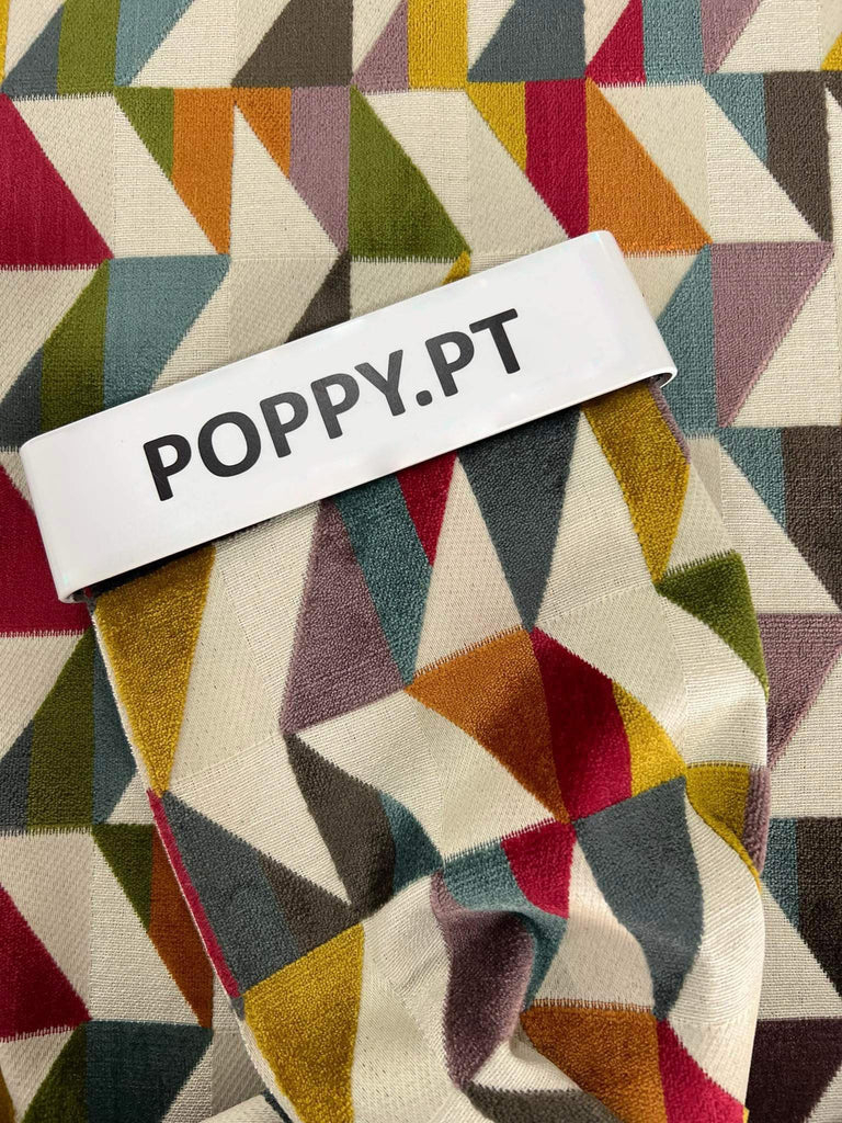 lux-3d-velvet-fabric-poppy