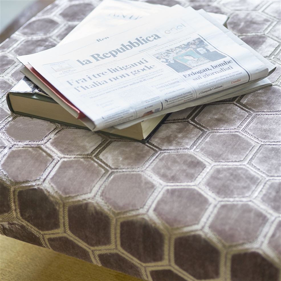 Manipur Amethyst FDG2832/13 Fabric